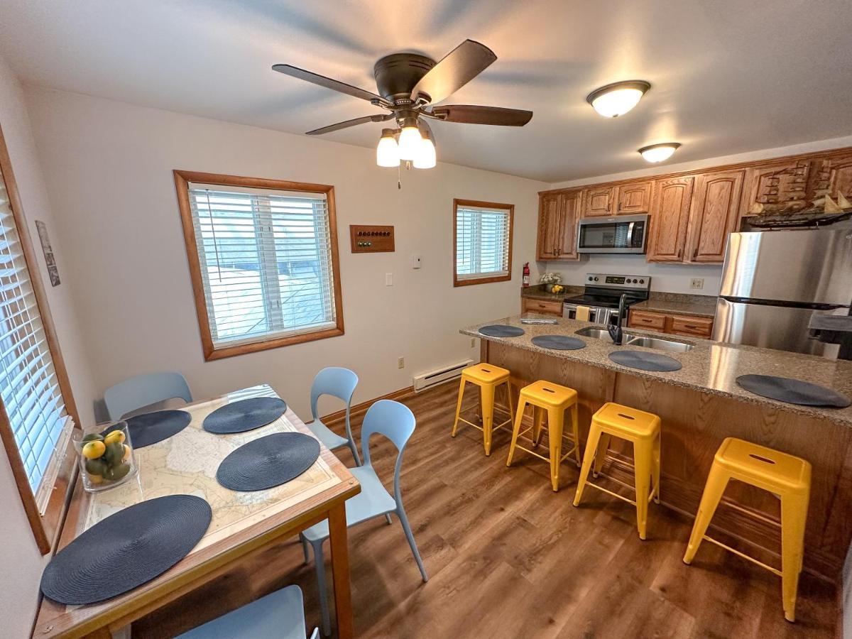 סנדוסקי Fun Family Home Near Cedar Point מראה חיצוני תמונה