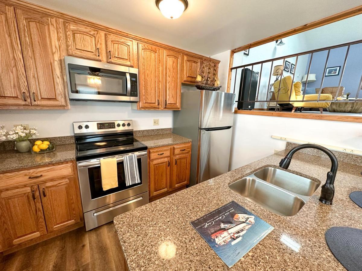 סנדוסקי Fun Family Home Near Cedar Point מראה חיצוני תמונה