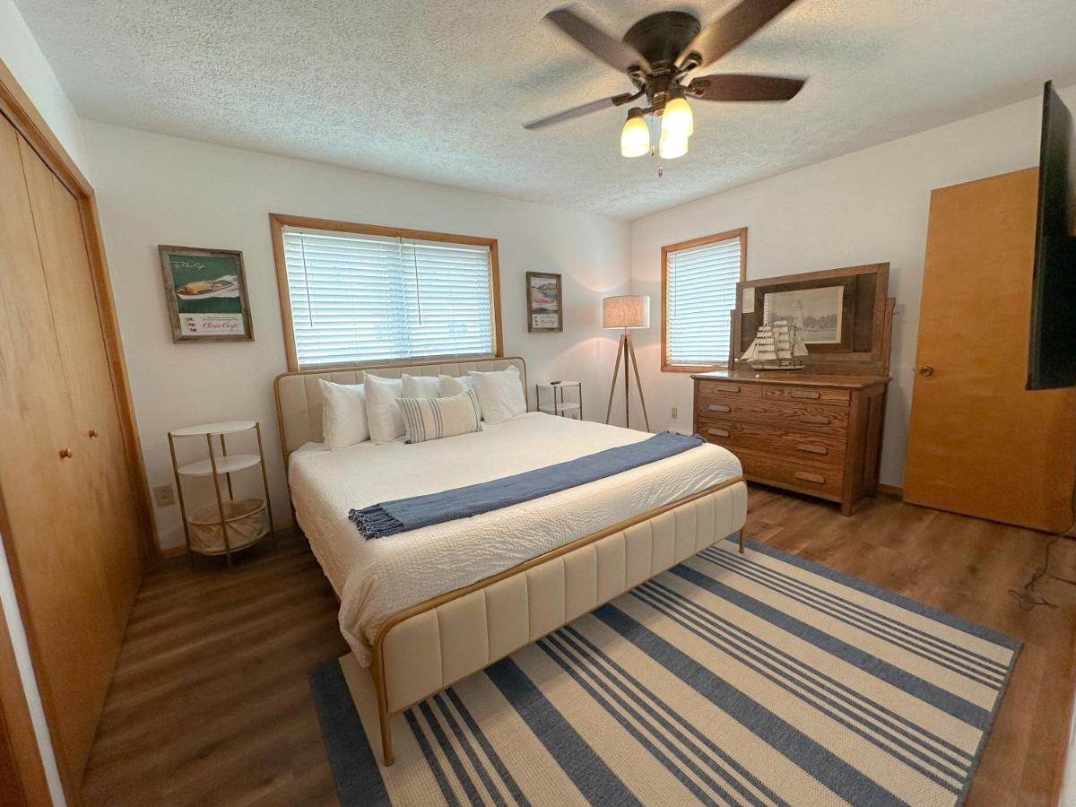 סנדוסקי Fun Family Home Near Cedar Point מראה חיצוני תמונה